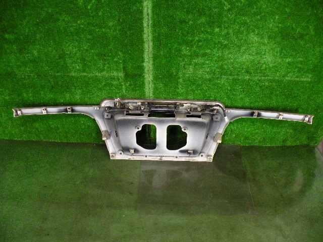 Exterior Parts TOYOTA Regius 1999 KH-KCH46 — photo 3