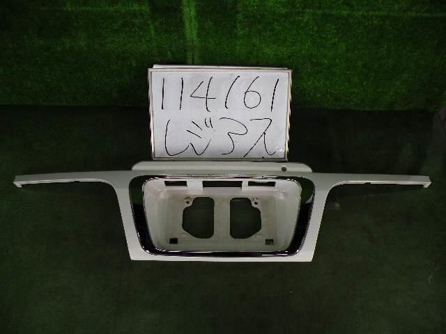 Exterior Parts TOYOTA Regius 1999 KH-KCH46 — photo 1