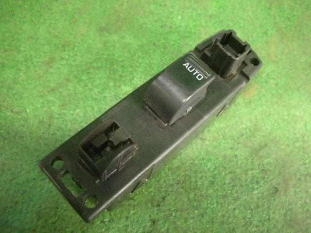 Power Window Switch NISSAN Wingroad 1997 E-WFY10 — photo 2