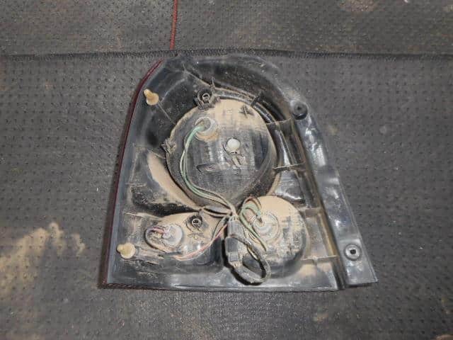 Right Tail Light MITSUBISHI Dion 2000 TA-CR6W — photo 5