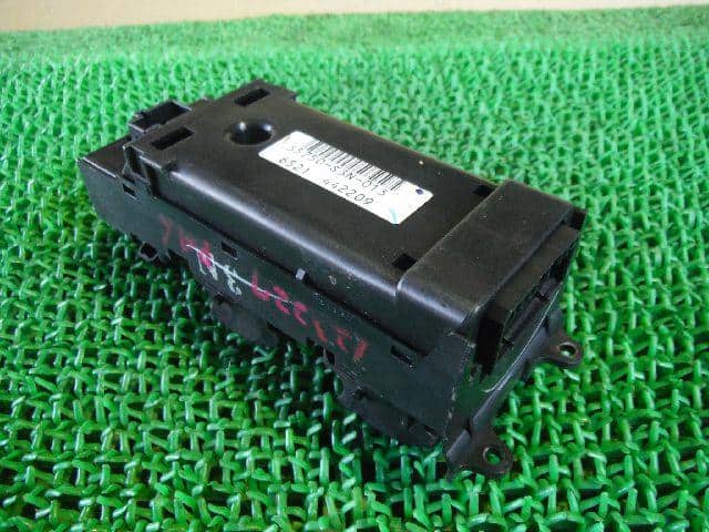 Power Window Switch HONDA Odyssey 2003 LA-RA6 — photo 2