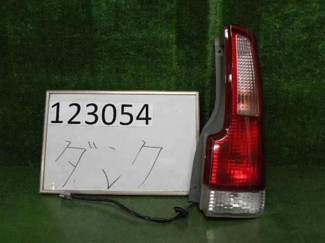 Right Tail Light HONDA Life Dunk 2000 — photo 1