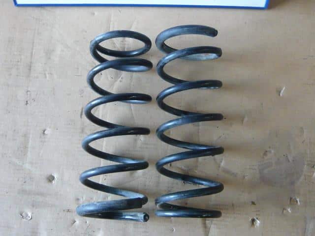 Coil Spring MAZDA Scrum 2009 EBD-DG64V — photo 3
