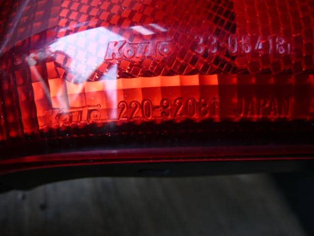Left Tail Light MAZDA Az offroad 2000 TA-JM23W — photo 3