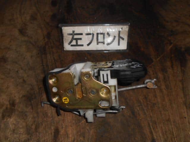 Door Lock Solenoid HONDA Step Wagon 2004 CBA-RF3 — photo 1