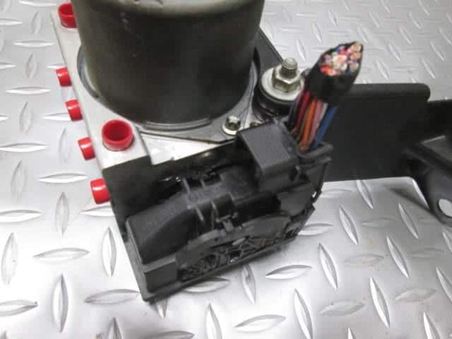 ABS Actuator TOYOTA Camry 2006 DBA-ACV45 — photo 4