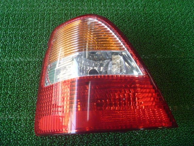 Left Tail Light HONDA Odyssey 2001 LA-RA6 — photo 1