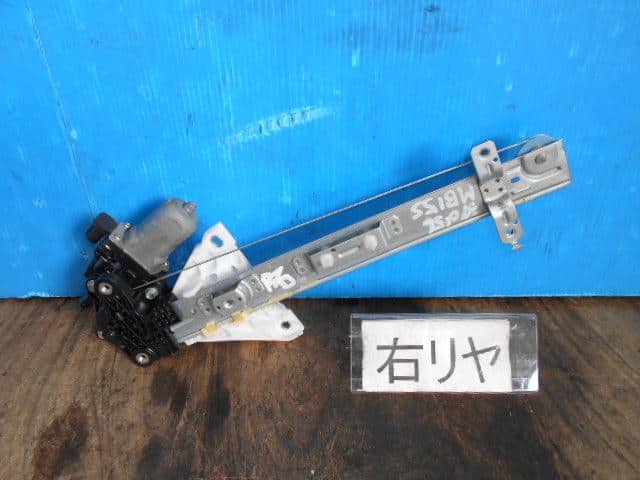 Rear Right Door Regulator MITSUBISHI Delica D2 2011 DBA-MB15S — photo 1