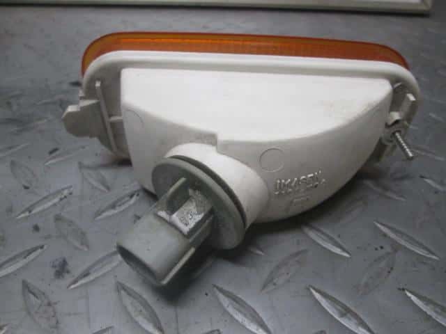 Turn Signal Light MITSUBISHI Minica 1997 V-H37V — photo 3