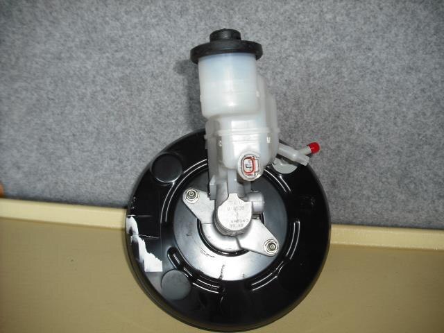 Brake Master Cylinder TOYOTA Vitz 2011 DBA-KSP130 — photo 1