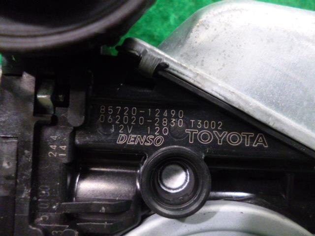 Front Left Door Regulator TOYOTA Prius Alpha 2014 DAA-ZVW41 — photo 2