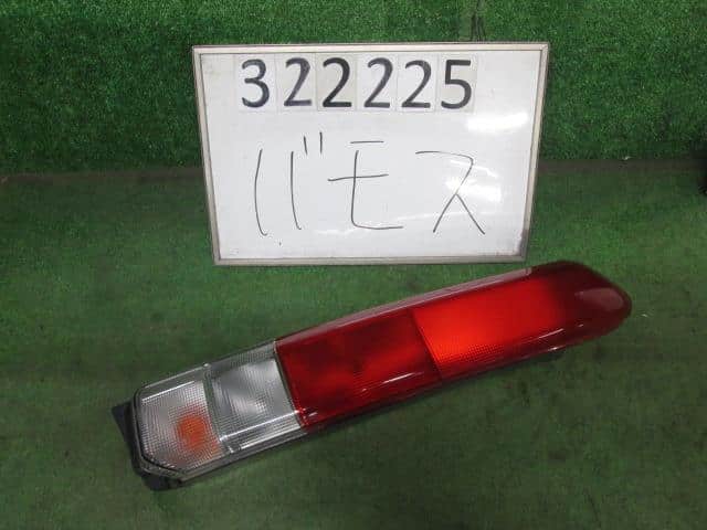 Left Tail Light HONDA Vamos 2001 LA-HM2 — photo 1