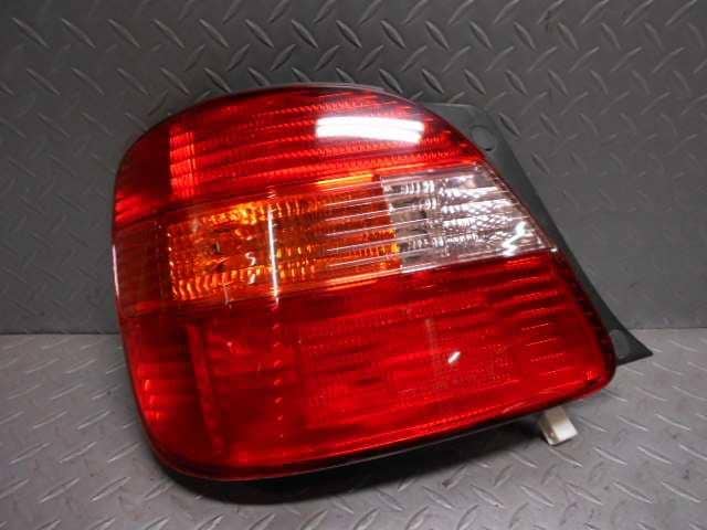 Left Tail Light TOYOTA Aristo 2000 GF-JZS160 — photo 2
