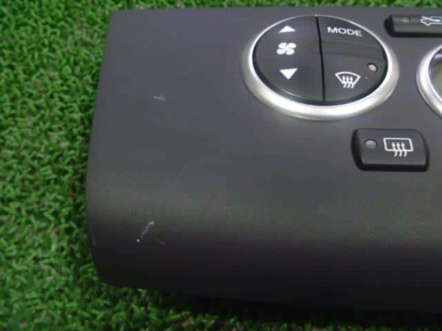 A/C Control Panel NISSAN Tiida 2006 DBA-C11 — photo 2