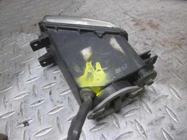 Right Fog Light MITSUBISHI Airtrek 2001 LA-CU2W — photo 3