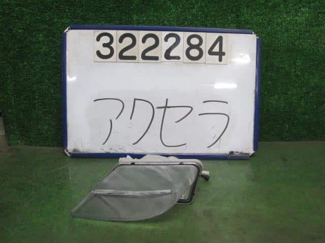 Left Fog Light MAZDA Axela 2009 DBA-BLEFP — photo 1
