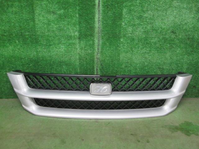 Radiator Grille TOYOTA Touring Hiace 1999 GF-RCH47 — photo 2
