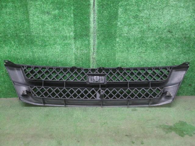 Radiator Grille TOYOTA Touring Hiace 1999 GF-RCH47 — photo 3