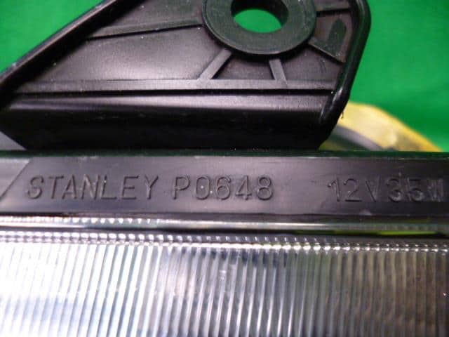 Left Headlight HONDA Odyssey 1999 GH-RA6 — photo 3