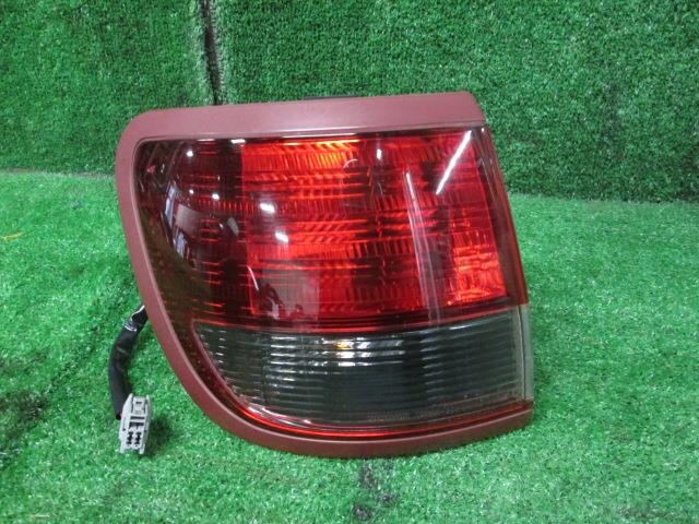 Left Tail Light NISSAN Avenir 1998 GF-PNW11 — photo 2