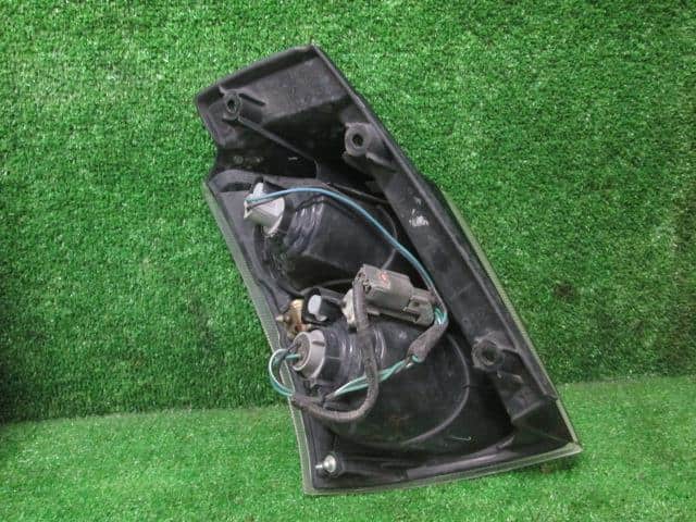 Right Tail Light MITSUBISHI COLT PLUS 2006 DBA-Z24W — photo 3