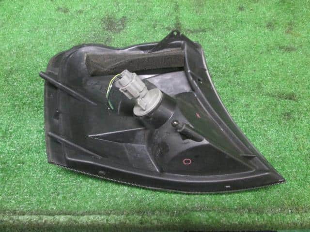 Left Side Marker Light NISSAN Prairie Liberty 2000 GF-PNM12 — photo 3