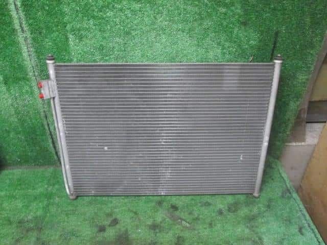 Condenser NISSAN Elgrand 2003 UA-NE51 — photo 2