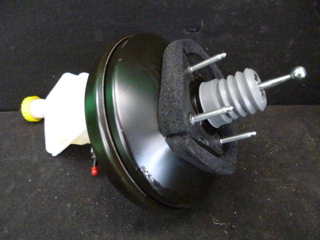 Brake Master Cylinder CITROEN C3 2014 ABA-A55F01 — photo 2