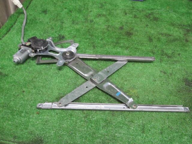 Front Right Door Regulator TOYOTA Progres 2001 TA-JCG15 — photo 2
