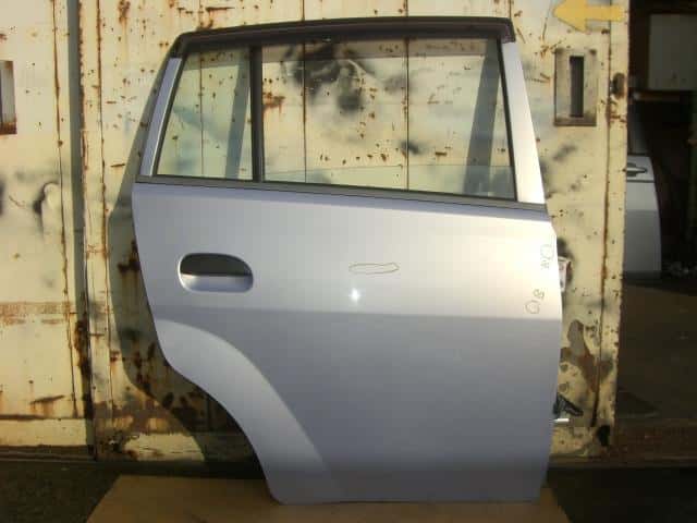Rear Right Door Assembly DAIHATSU Mira 2003 TA-L250S — photo 1