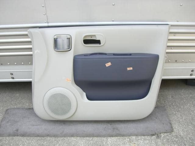 Front Right Door Trim MITSUBISHI eK Wagon 2006 DBA-H82W — photo 1