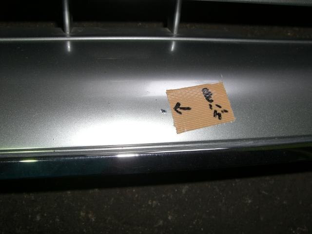 Radiator Grille TOYOTA Ipsum 2002 TA-ACM21 — photo 3