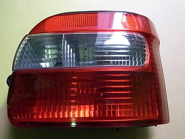 Right Tail Light TOYOTA Corolla II 1998 E-EL53 8155016560 — photo 1