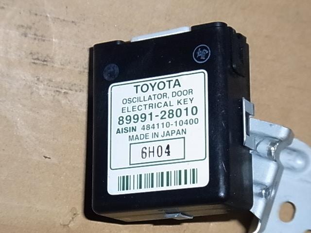 Electrical Component TOYOTA Noah 2006 DBA-AZR60 — photo 2