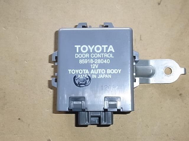 Control Unit TOYOTA Estima 2000 GH-ACR30 — photo 1