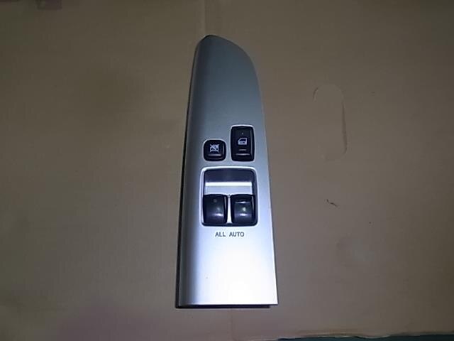 Power Window Switch TOYOTA Porte 2004 CBA-NNP10 — photo 1