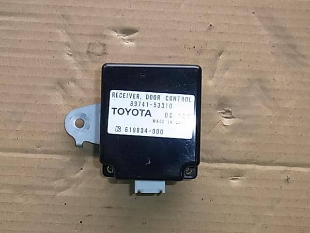 Control Unit TOYOTA Altezza 1999 GF-GXE10 — photo 1