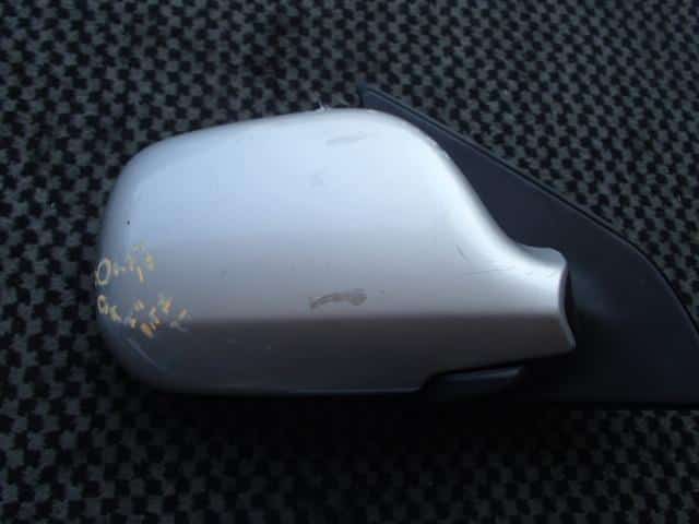 Right Side Mirror TOYOTA Fun Cargo 2003 UA-NCP20 — photo 1
