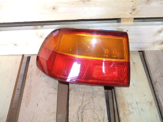 Left Tail Light HONDA Civic 1992 E-EG8 33550SR4J01 — photo 1