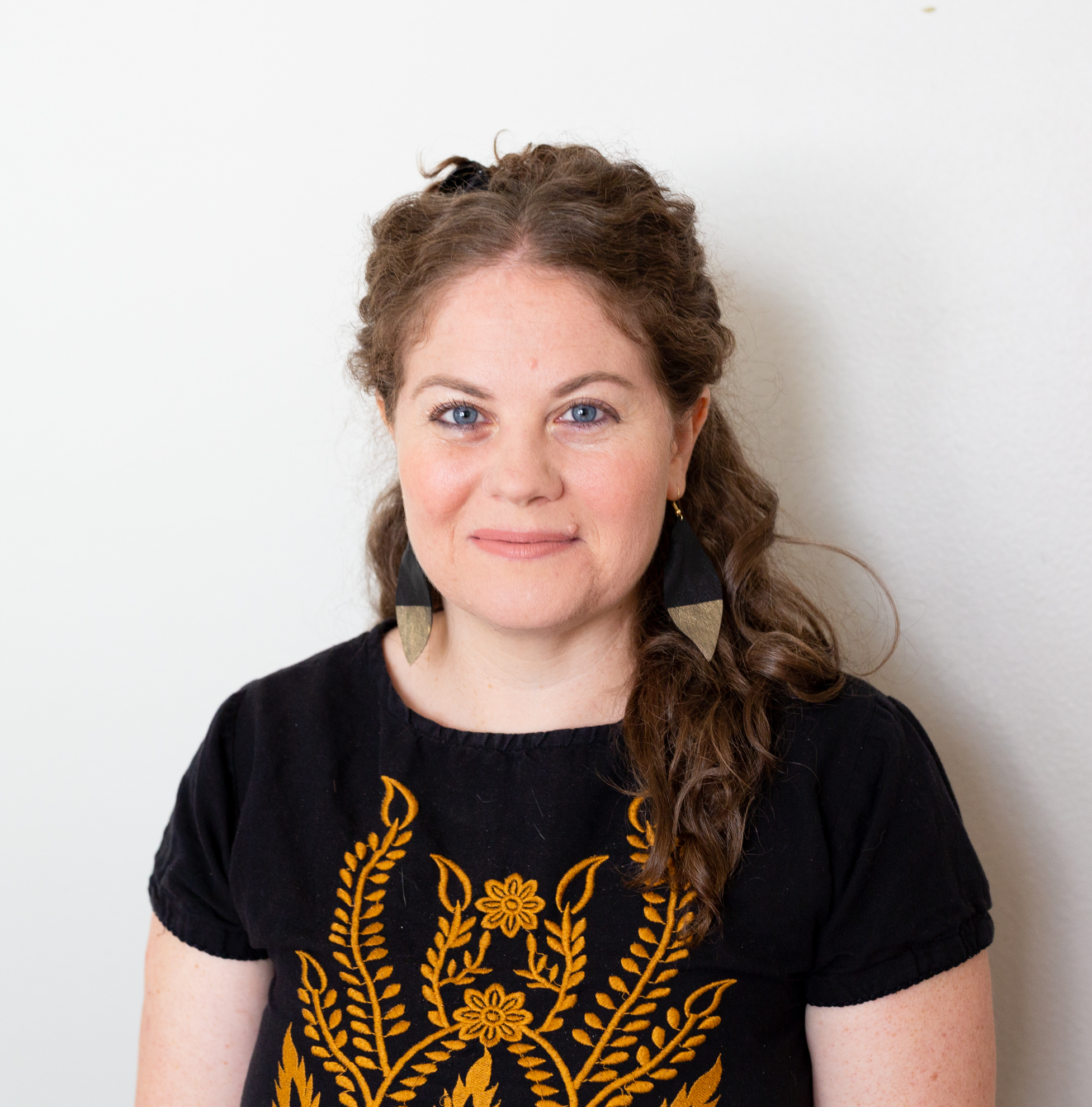 Shambhala_Online/Sarah_Lewis.png