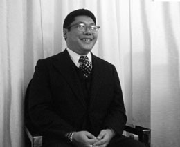 Shambhala_Online/chogyam-trungpa-rinpoche.jpg