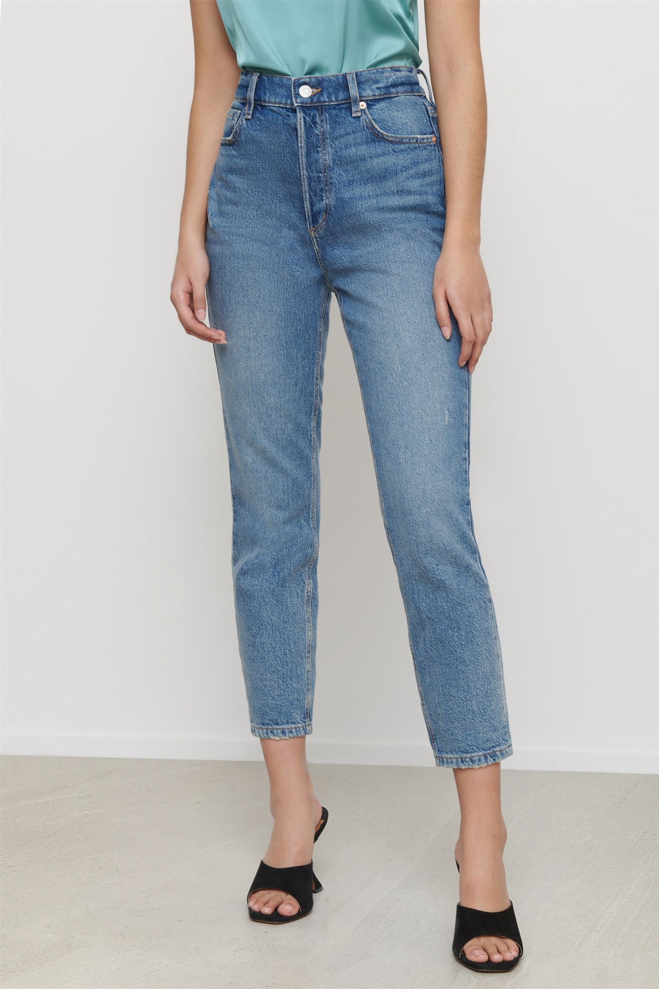 Rosie Ultra High-Rise Ankle Jean