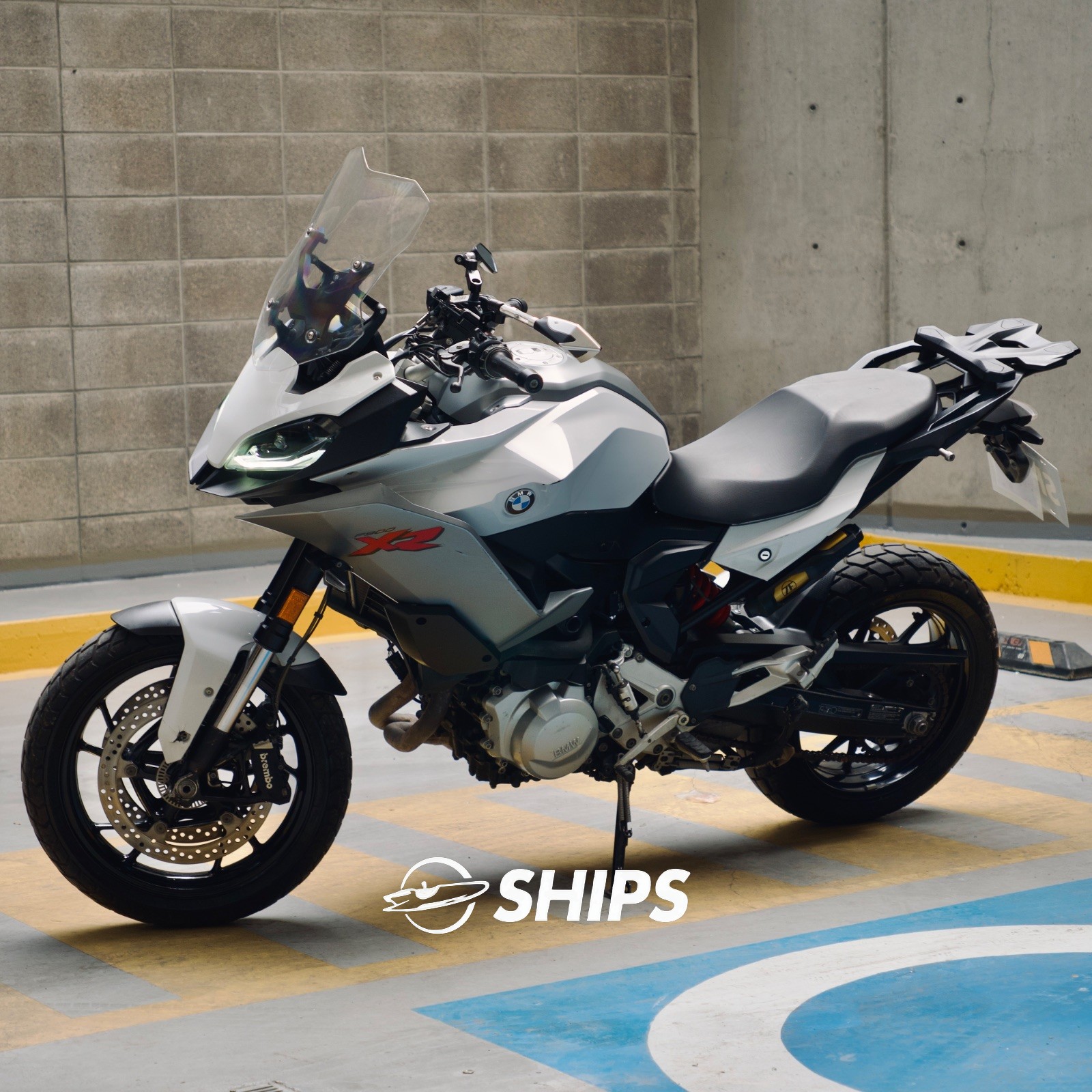 BMW F900