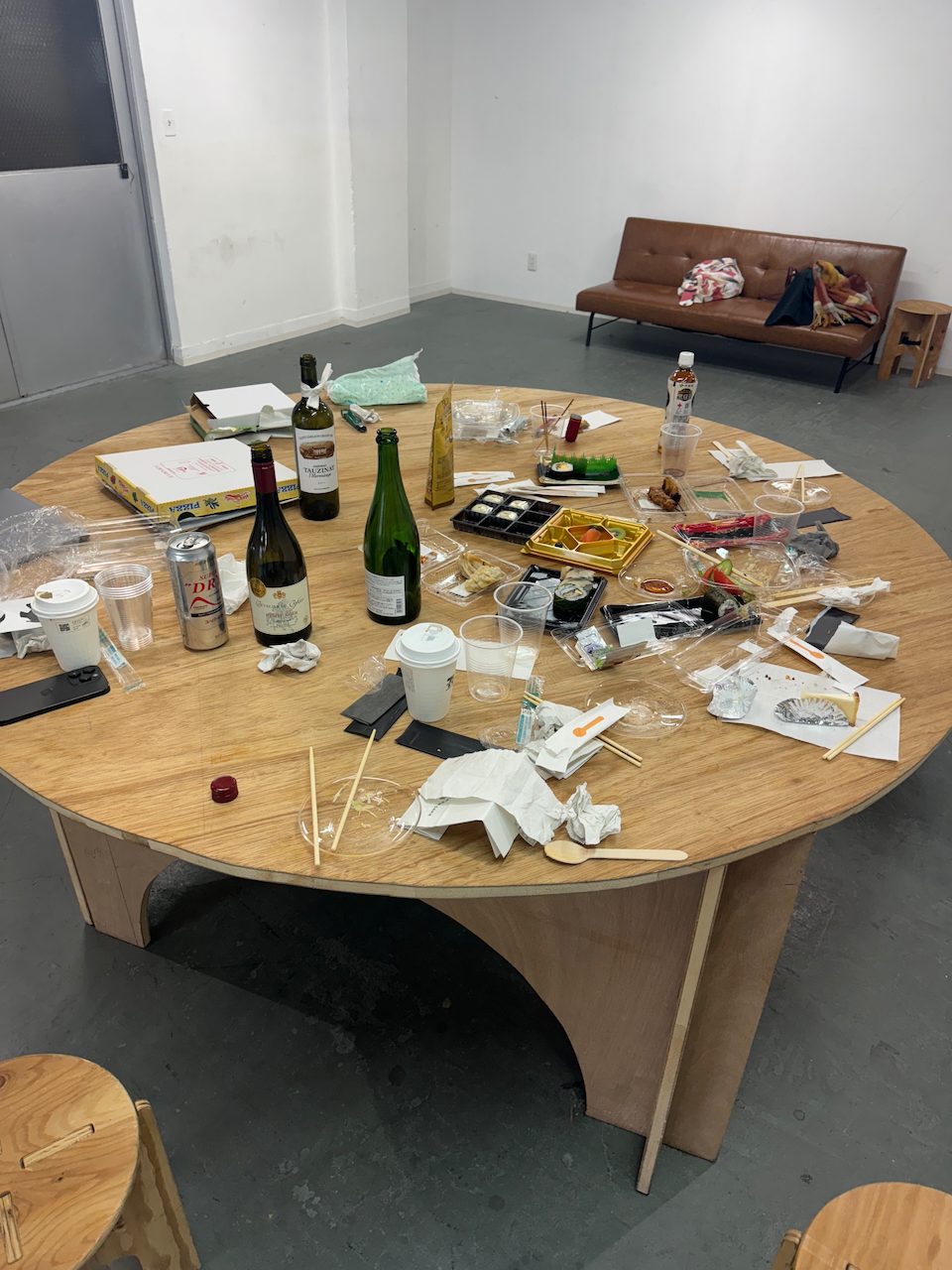 Mini atelier moving out party.