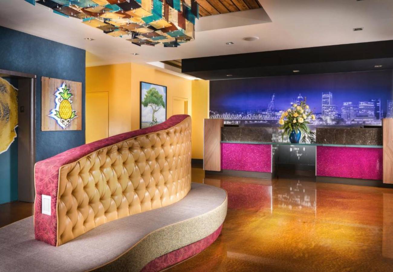 Staypineapple, Hotel Rose