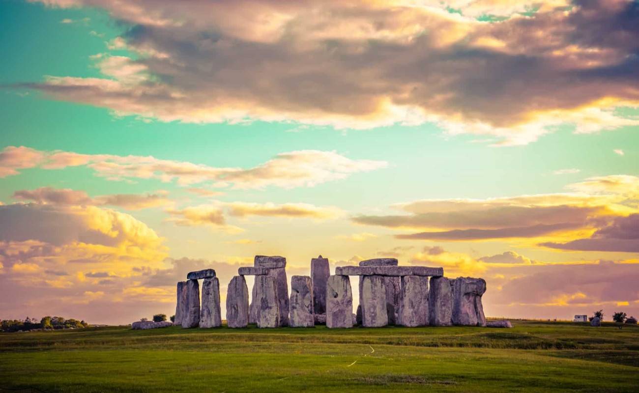 Stonehenge & Bath