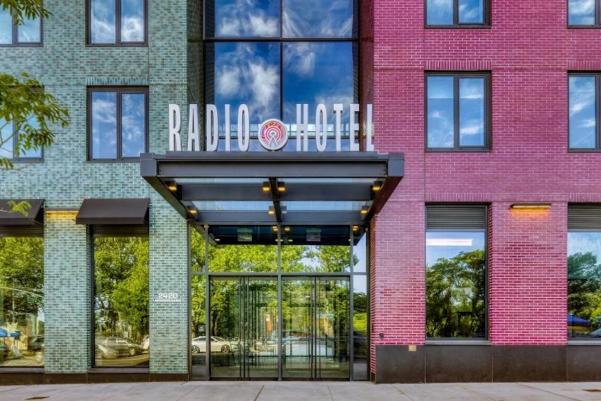 Radio Hotel