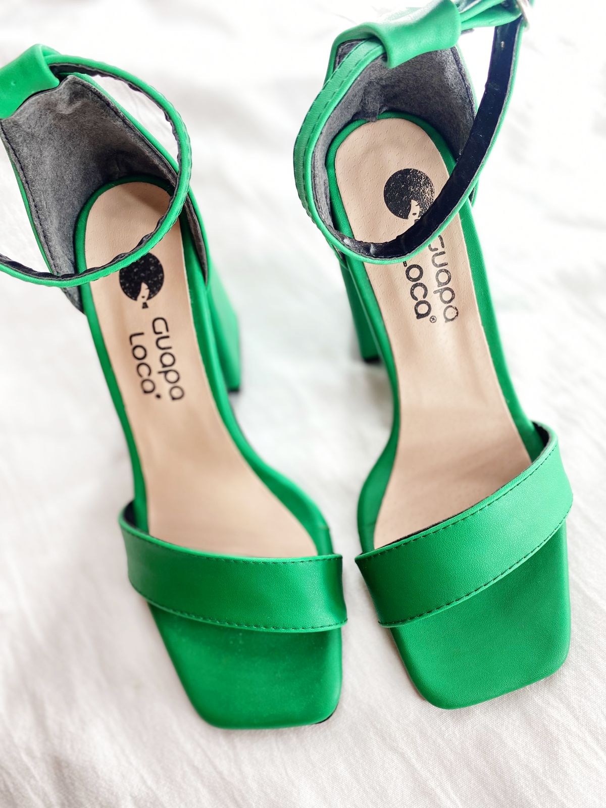 Sandalias de suelas bajas