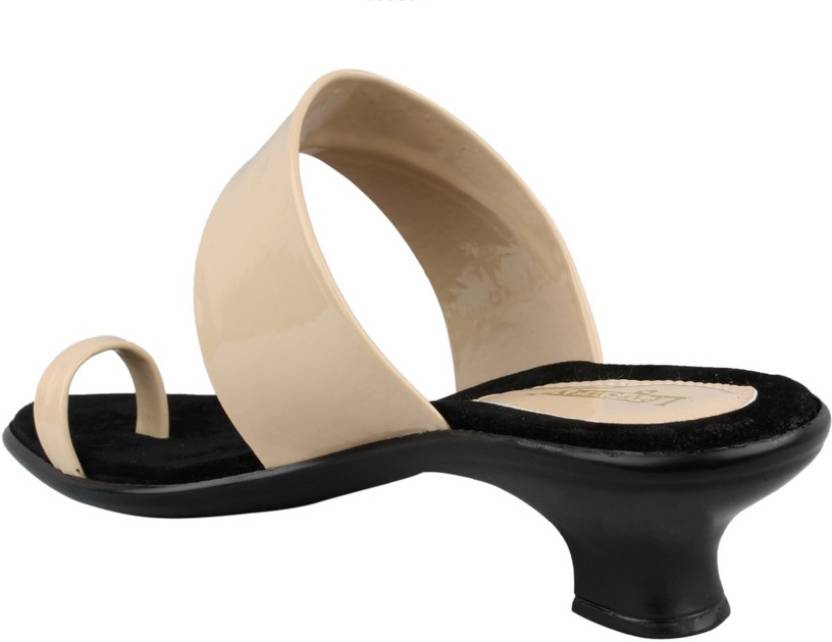 Women Heels Sandal  (White , 37 Euro)