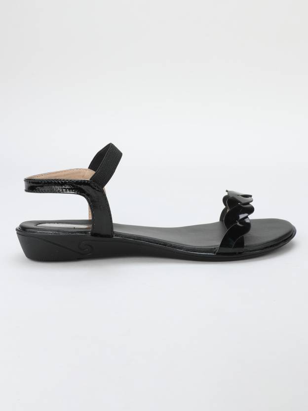 Women Flats Sandal  (Black , 6)